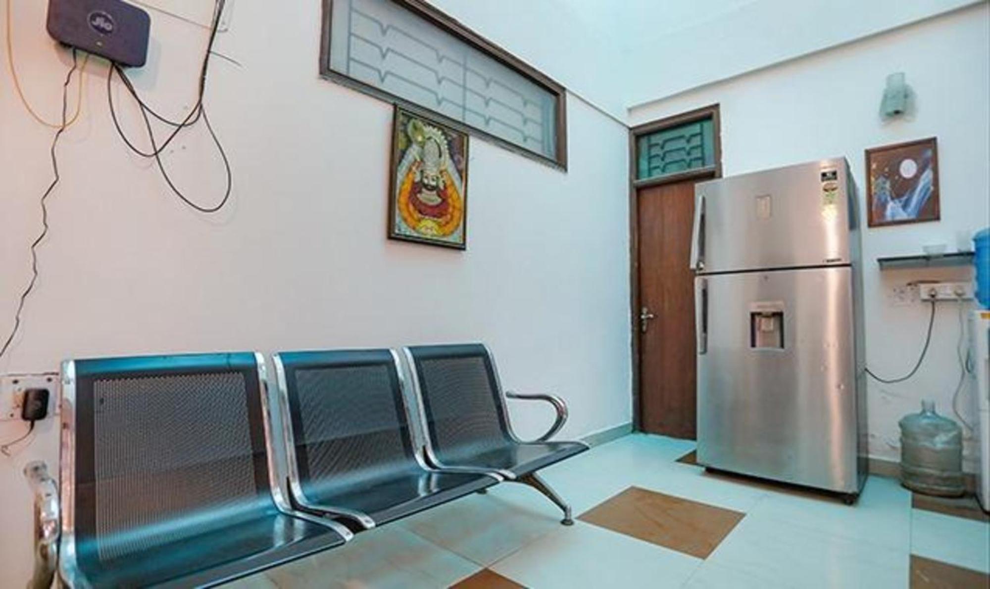 Fabexpress Ap International Hotel Noida Ngoại thất bức ảnh