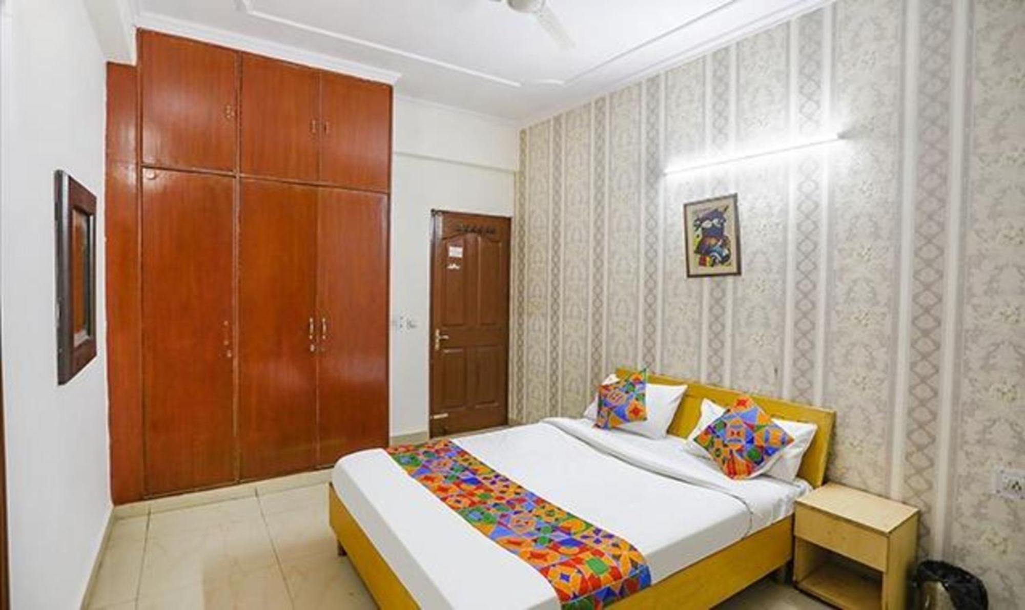 Fabexpress Ap International Hotel Noida Ngoại thất bức ảnh