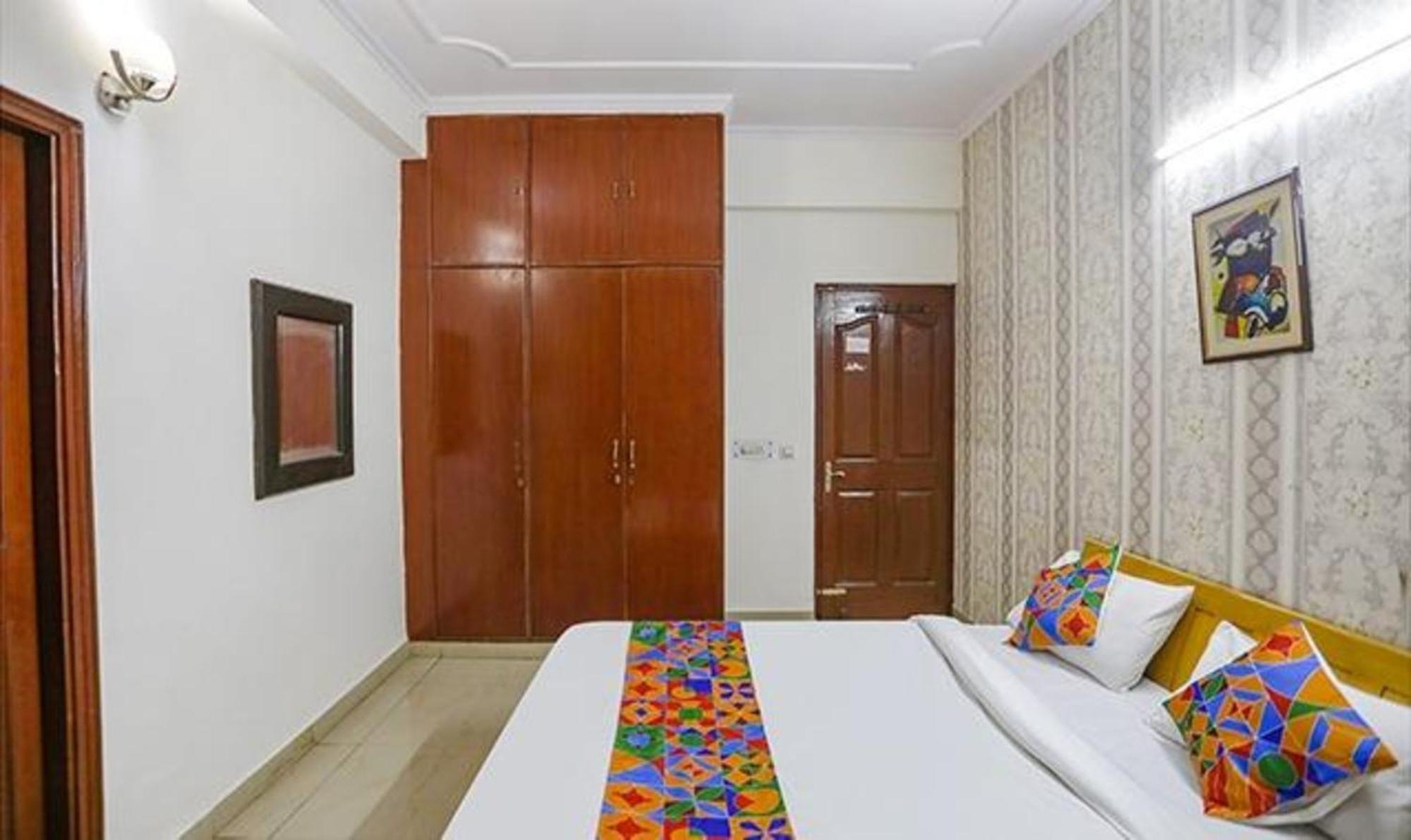 Fabexpress Ap International Hotel Noida Ngoại thất bức ảnh