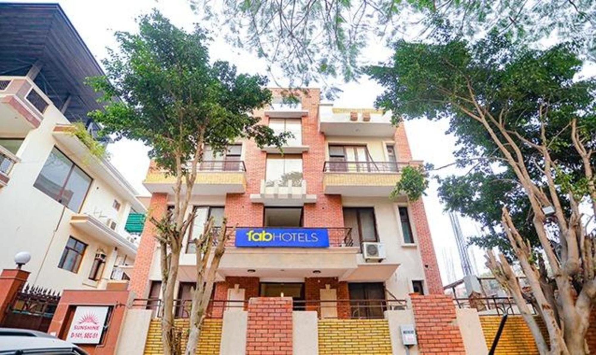 Fabexpress Ap International Hotel Noida Ngoại thất bức ảnh